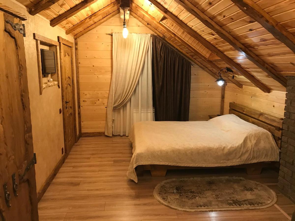Villa Цісарка à Mykulychyn Extérieur photo