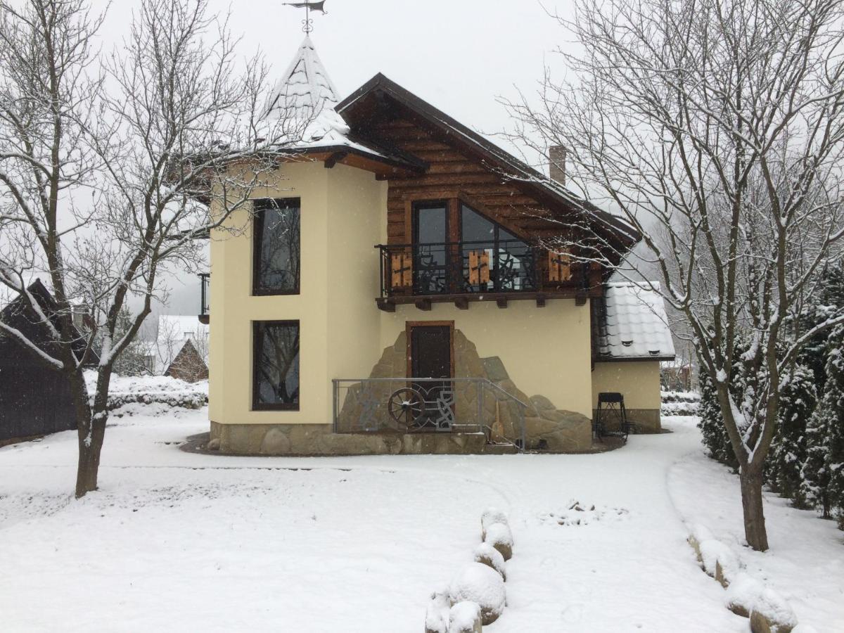 Villa Цісарка à Mykulychyn Extérieur photo