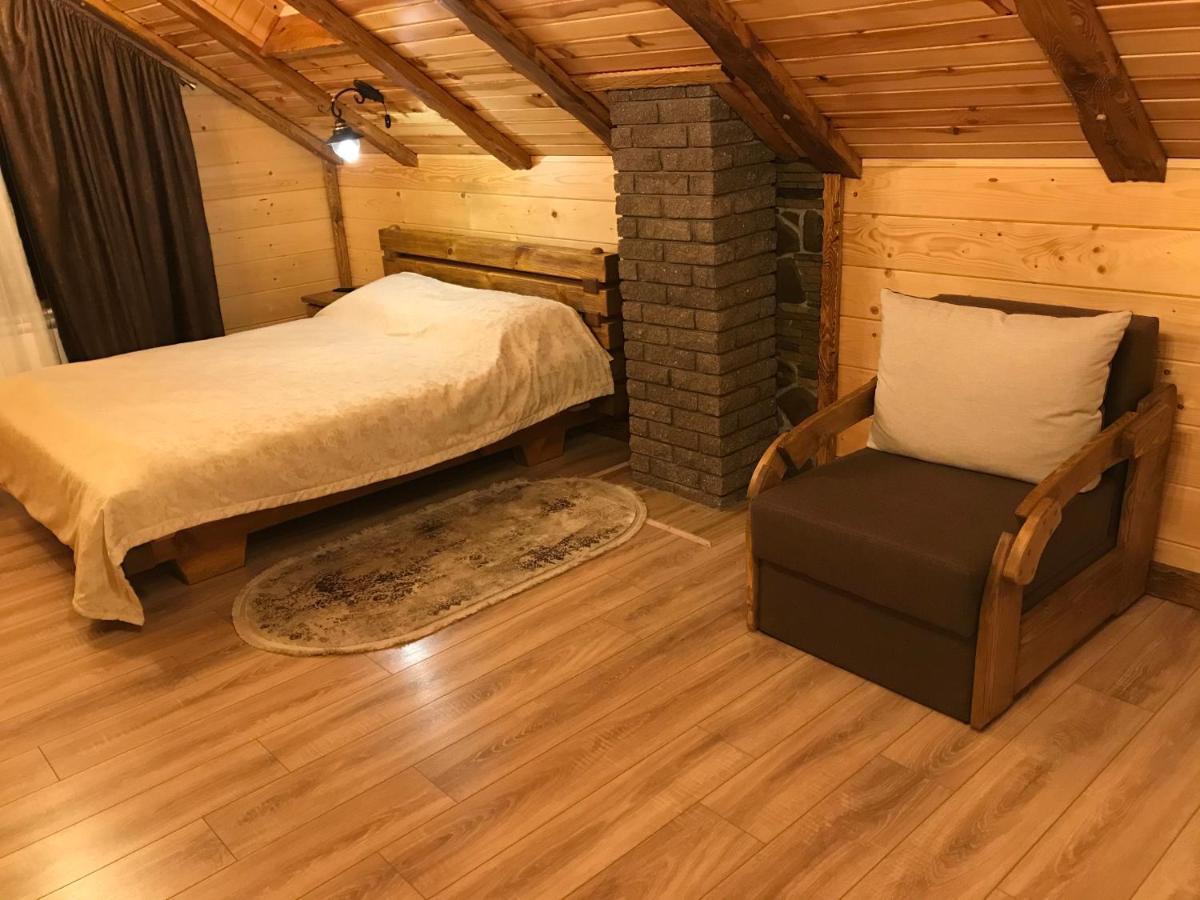 Villa Цісарка à Mykulychyn Extérieur photo