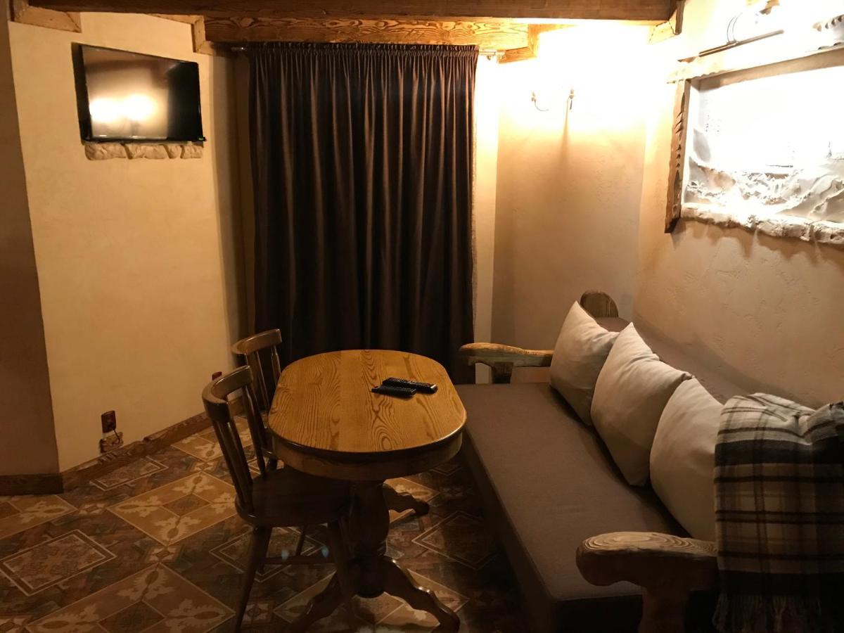Villa Цісарка à Mykulychyn Extérieur photo